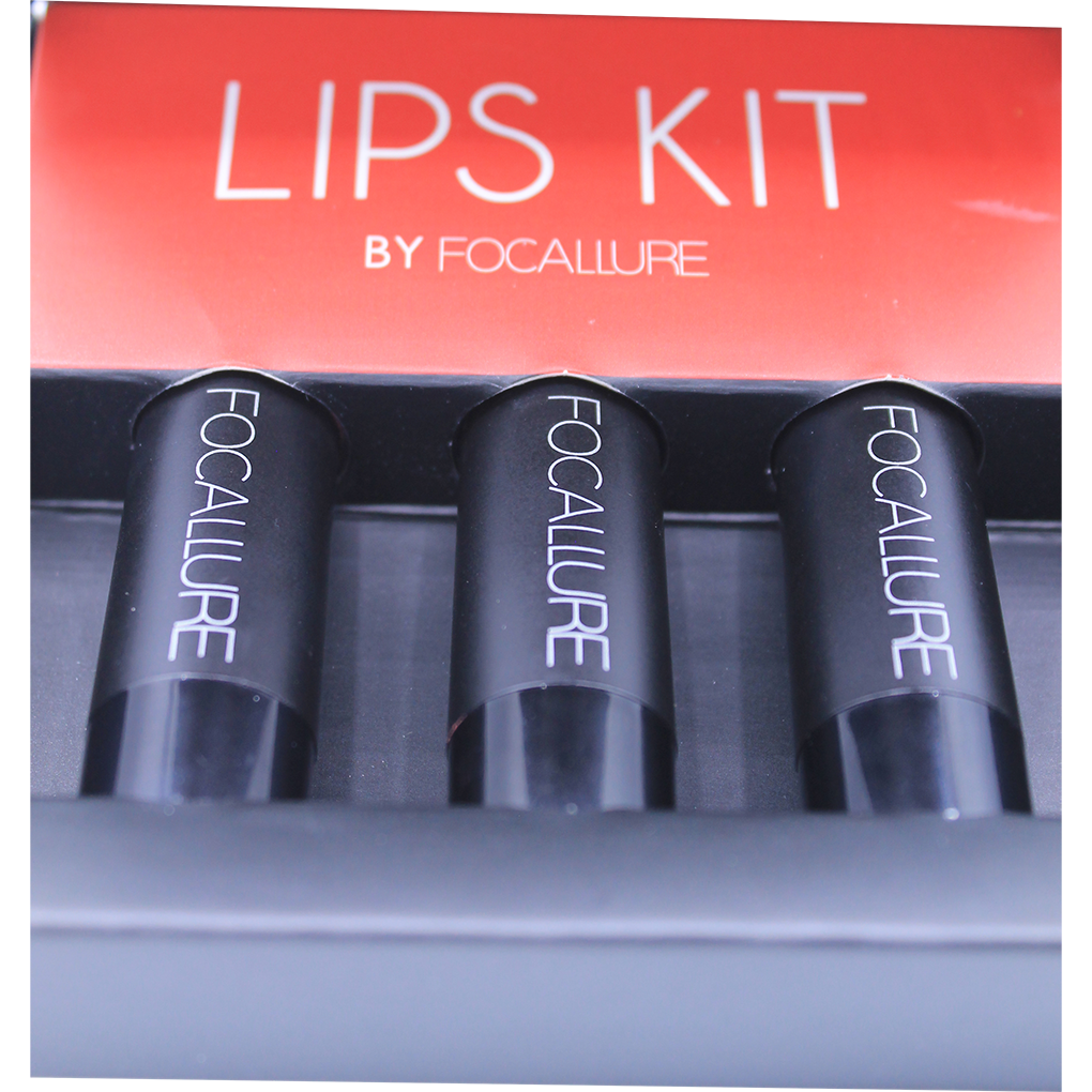 Focallure Lip Crayon Kit- 3 in 1. Shades: 6 Crimson, 10 Auburn & 17 Studded Kiss.